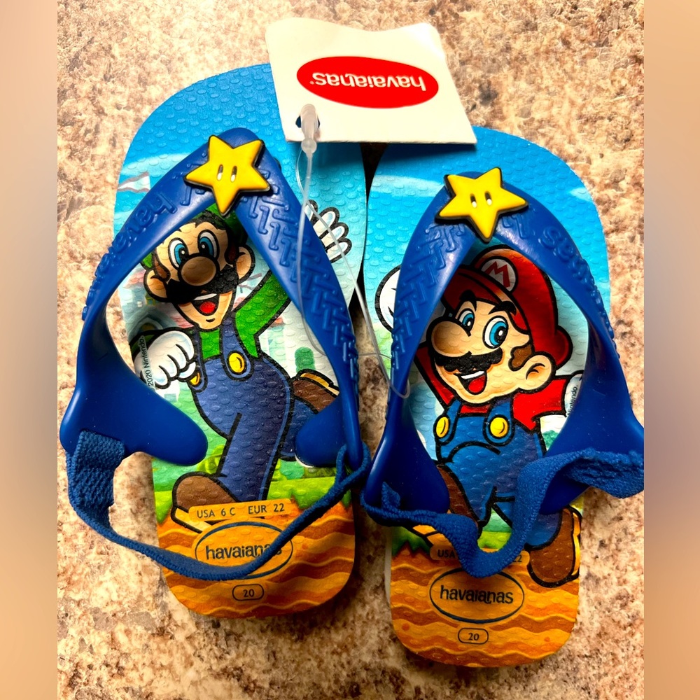 Mario and Luigi Havaianas Flip Flops - Toddler - NWT - Size 6
